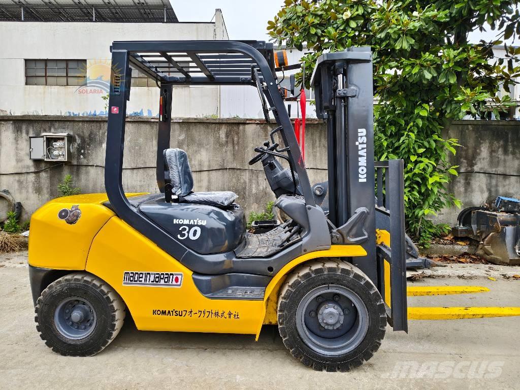 Komatsu FD30 Dyzeliniai krautuvai