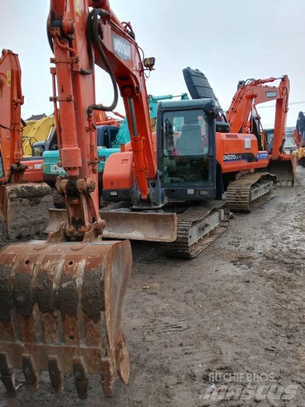Doosan DH 80 Vidutinės galios ekskavatoriai 7-12 t