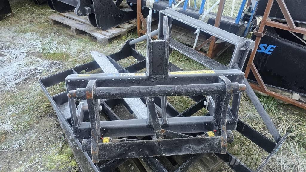  Adapter 3 punkt - L30 Naudoti ratiniai krautuvai