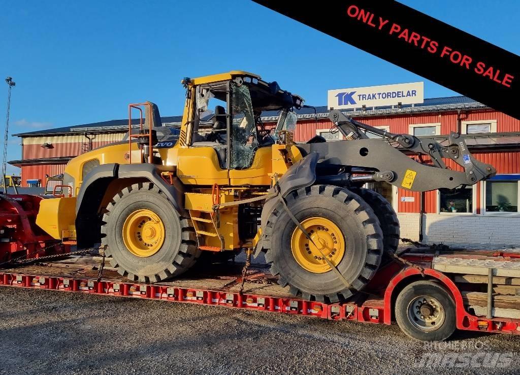 Volvo L 120 H Naudoti ratiniai krautuvai