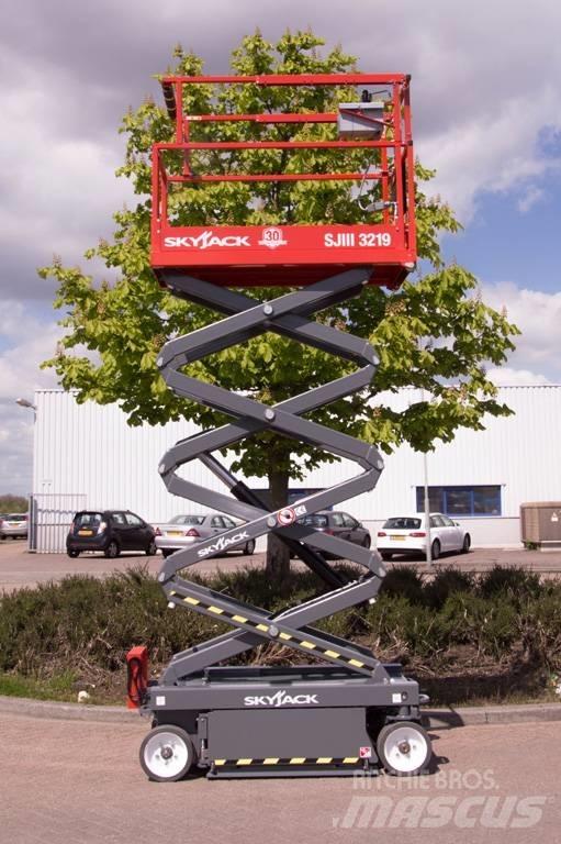 SkyJack SJIII3219 Žirkliniai keltuvai
