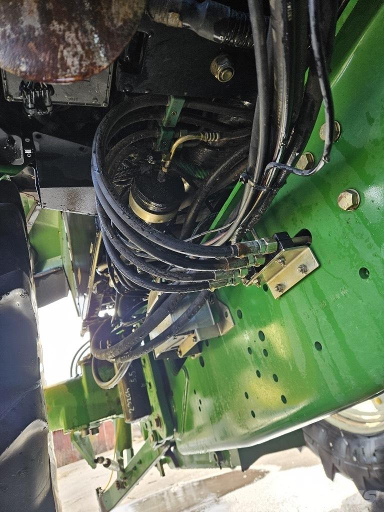 John Deere 6610 Traktoriai