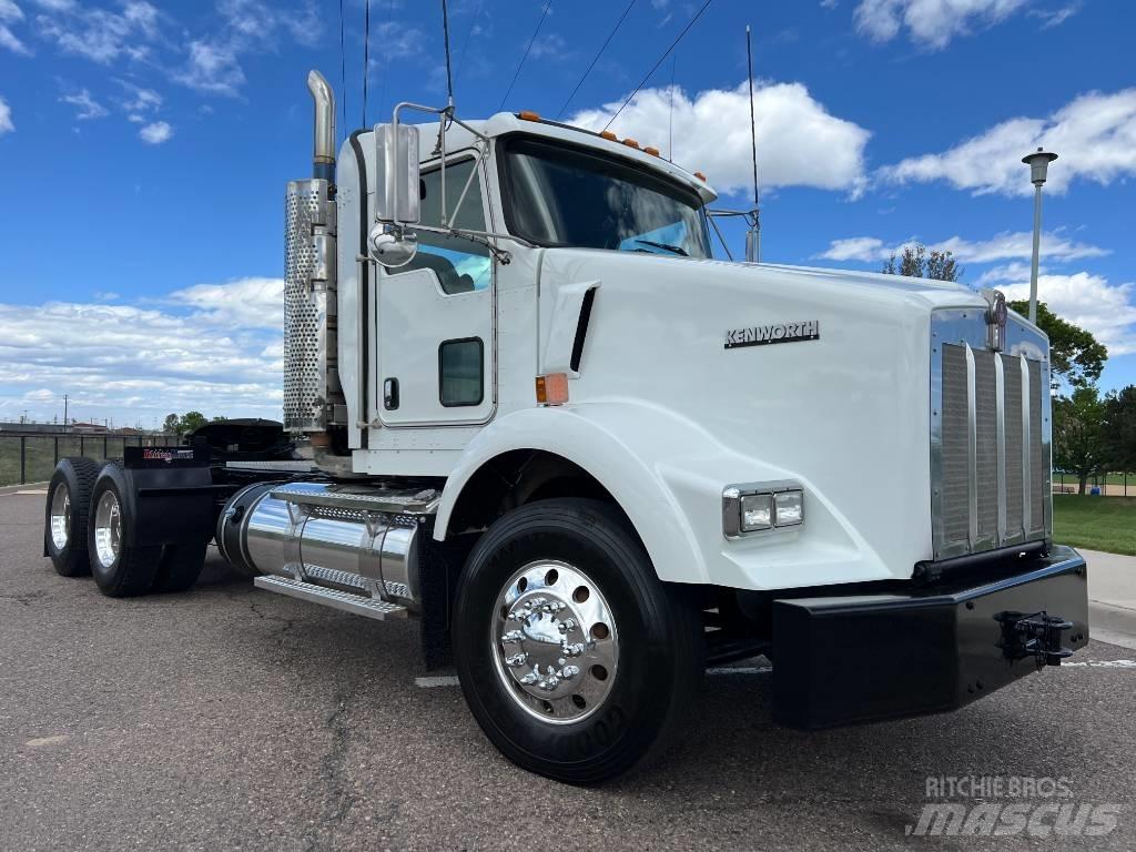 Kenworth T 800 Naudoti vilkikai