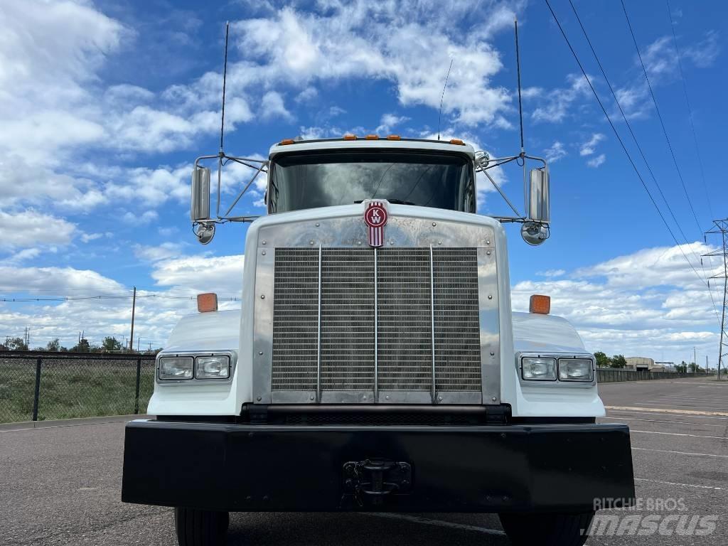 Kenworth T 800 Naudoti vilkikai