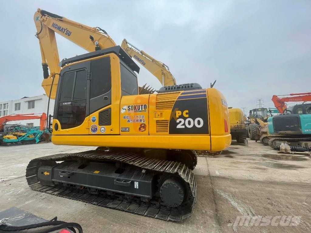 Komatsu PC 200-8 Vikšriniai ekskavatoriai