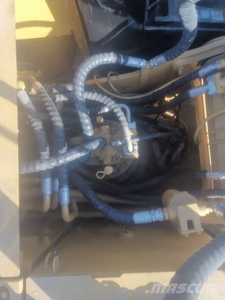 CAT 320 D Vikšriniai ekskavatoriai