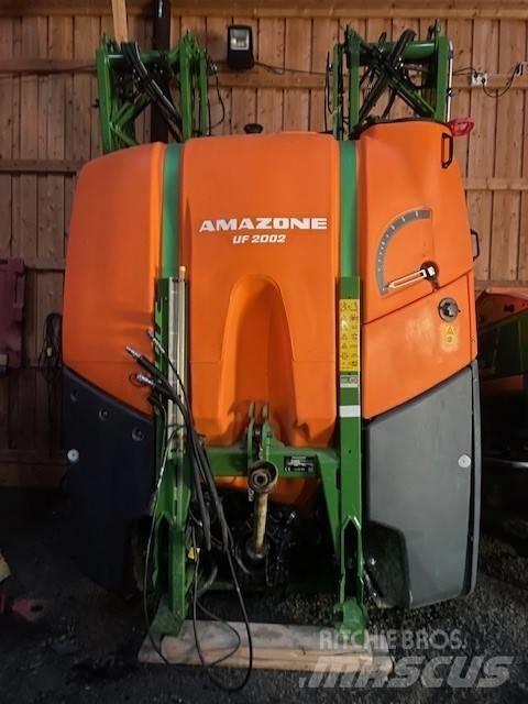 Amazone UF 2002 Įmontuoti purkštuvai