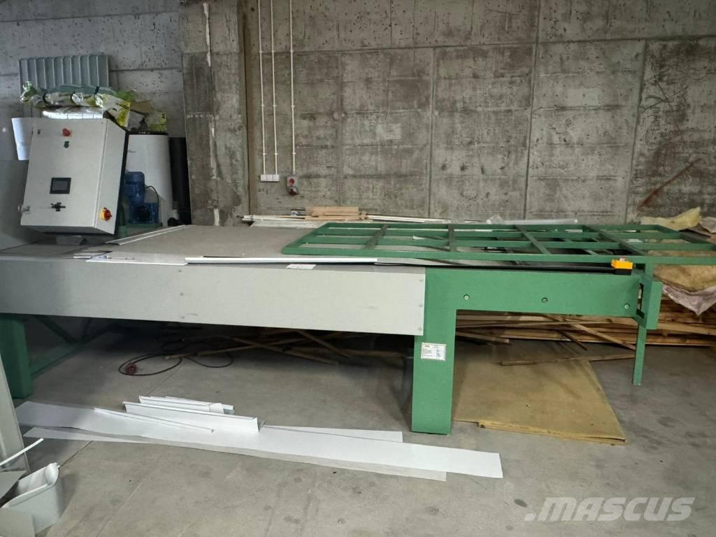  IKAFI T-7 Statyba - Kita