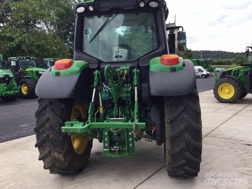 John Deere 6120M Traktoriai