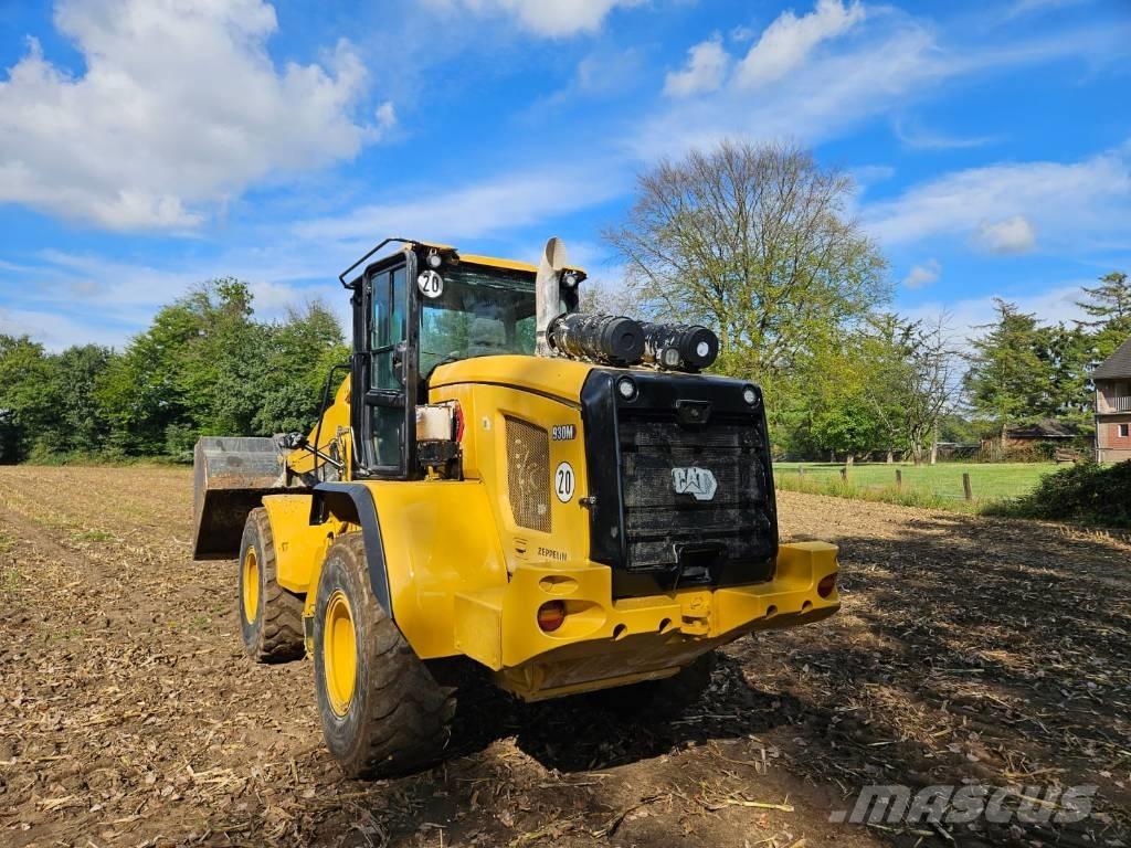 CAT 930 M Naudoti ratiniai krautuvai