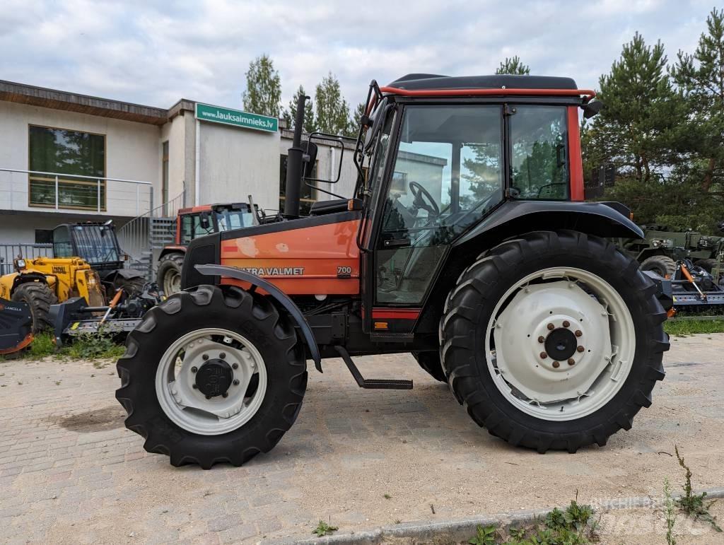 Valtra Valmet 700 Traktoriai