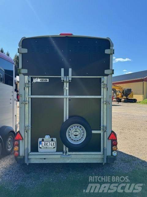 Ifor Williams HB 506 Puspriekabės gyvuliams