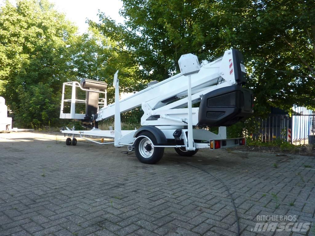 Dino 180 XT Ant priekabų montuojamos kėlimo platformos