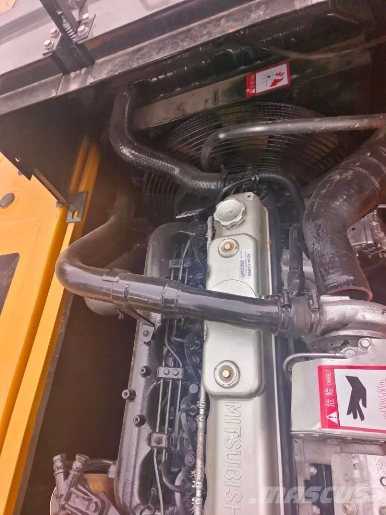 Sany SY 215 H Vikšriniai ekskavatoriai