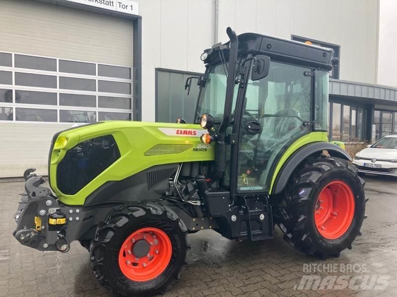 CLAAS NEXOS 240 S Traktoriai