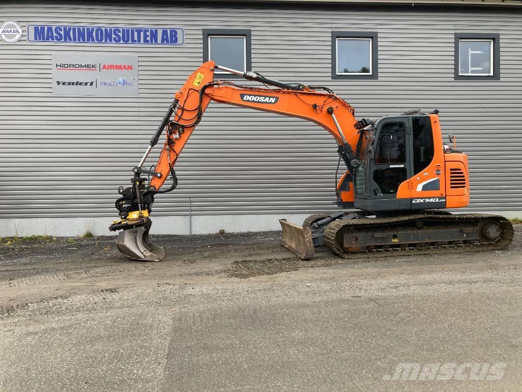 Doosan DX 140 LCR Vikšriniai ekskavatoriai