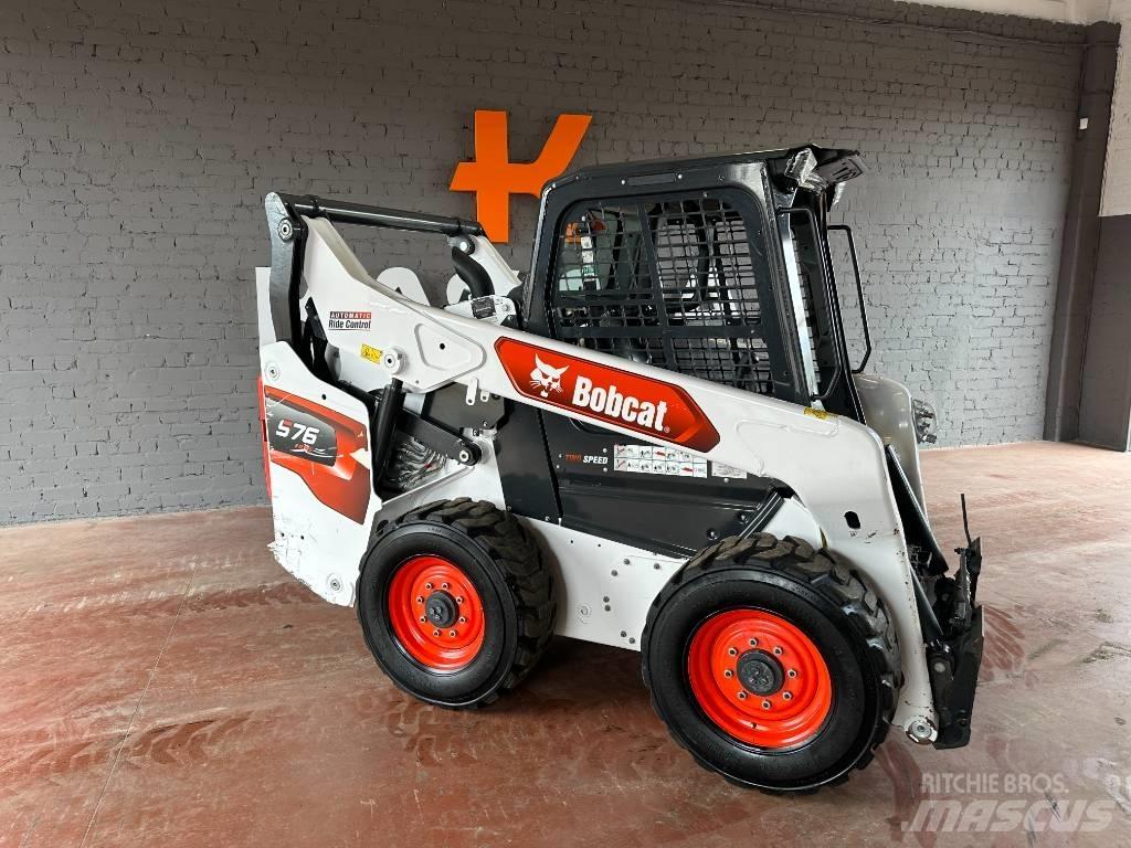 Bobcat S 76 Krautuvai su šoniniu pasukimu