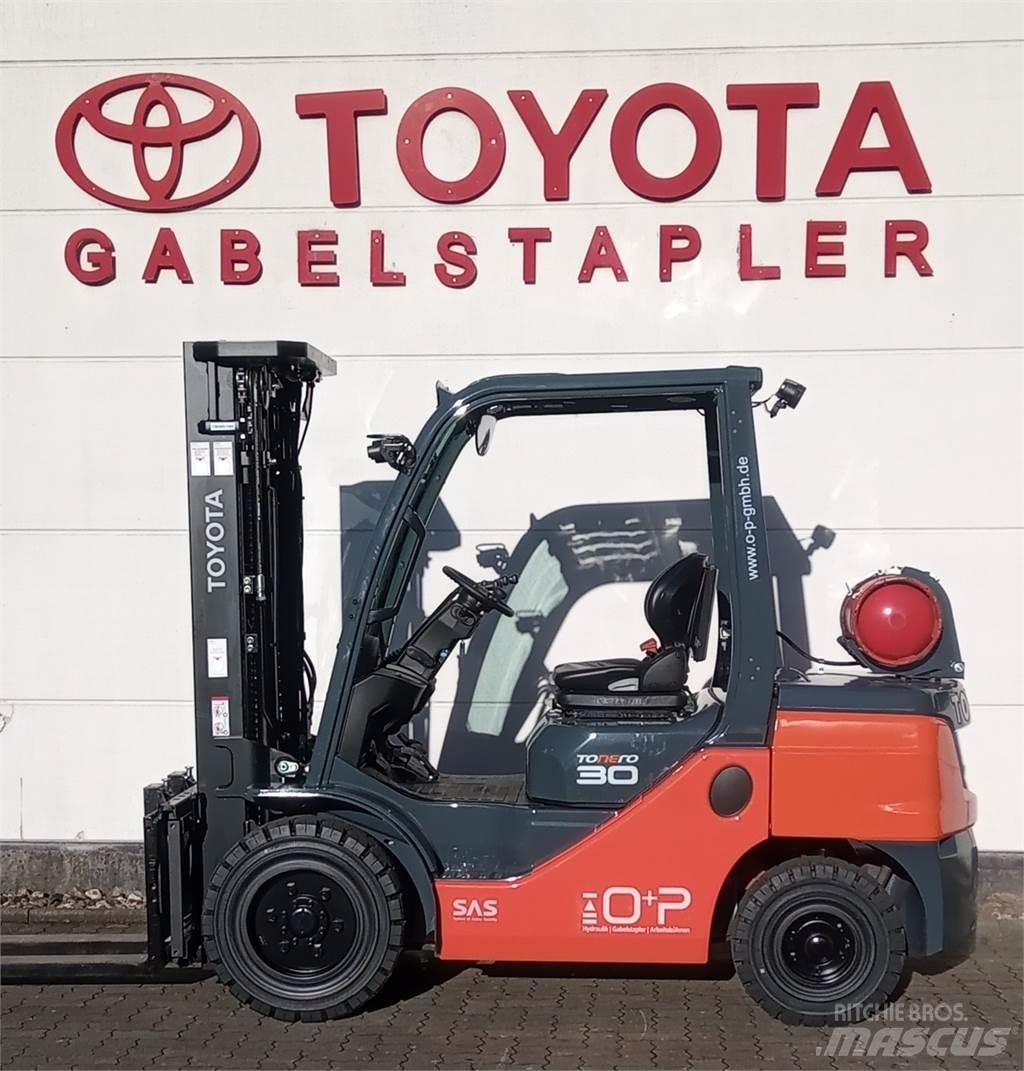 Toyota 02-8FGF30 LPG (dujiniai) krautuvai