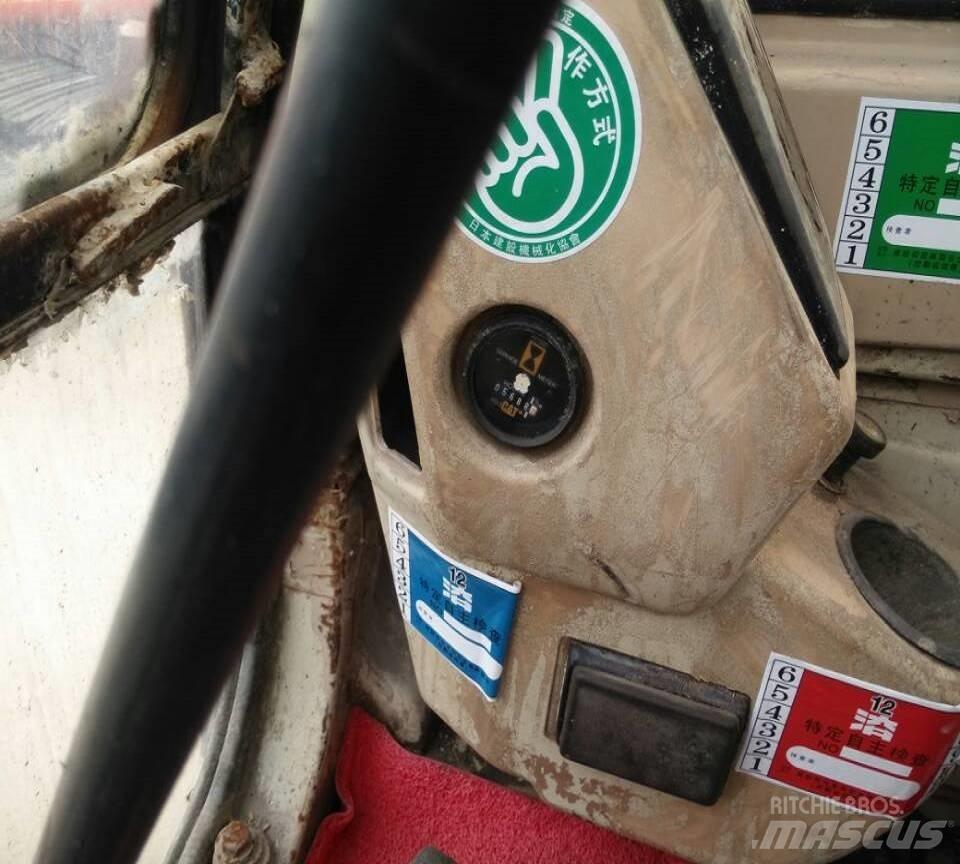 CAT 330 B Vikšriniai ekskavatoriai