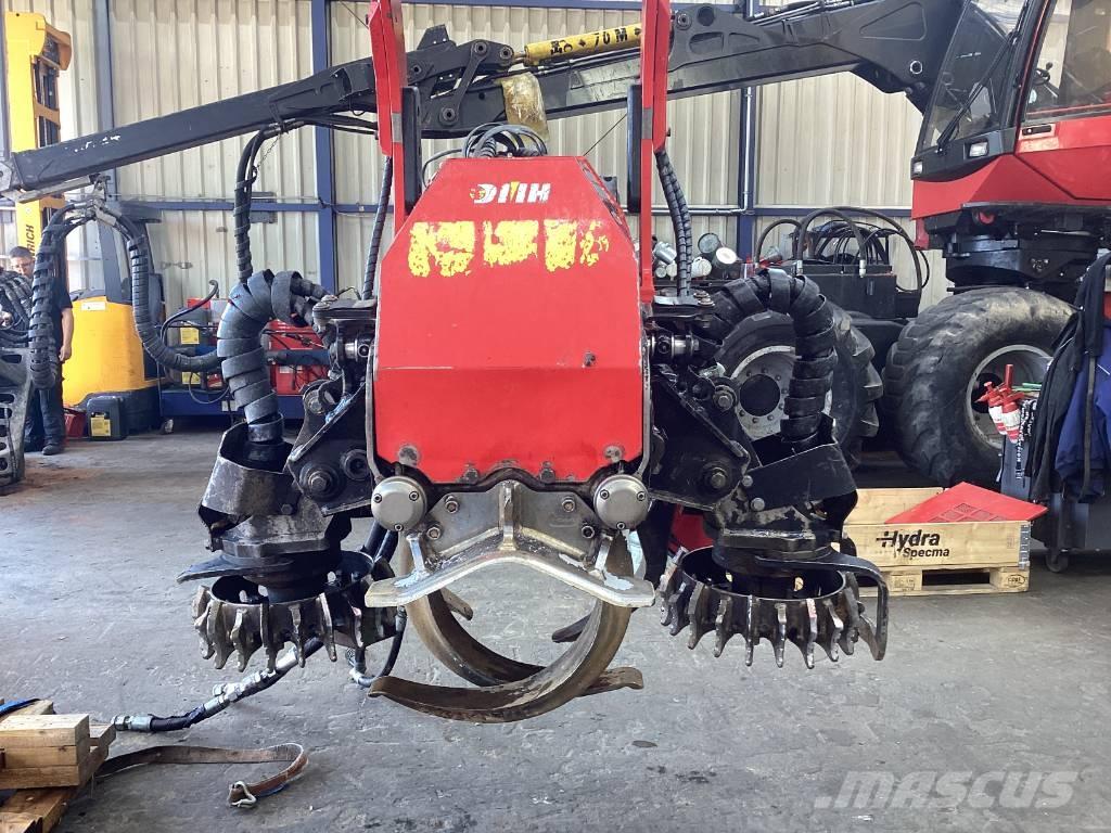 Komatsu C124 Miško krautuvai