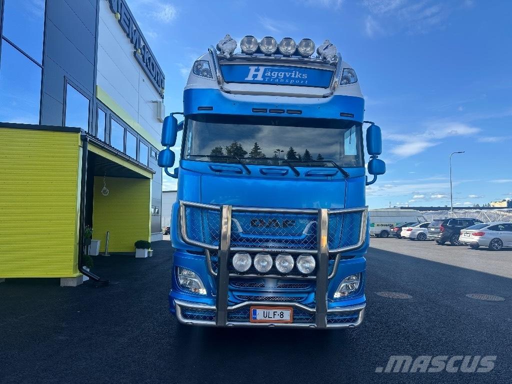DAF XF 530 6x2*4 Sunkvežimiai su keliamuoju kabliu