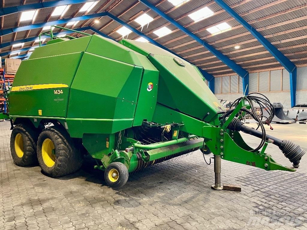 John Deere 1434 C Stačiakampių ryšulių presai