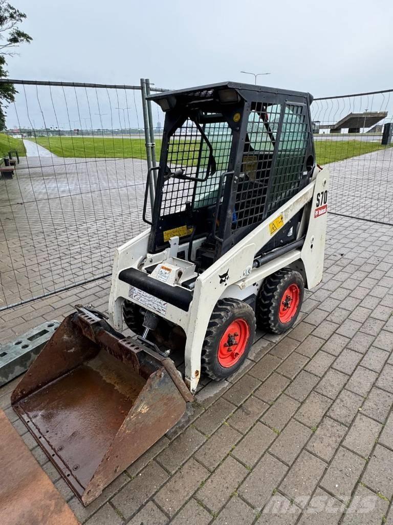 Bobcat S 70 Krautuvai su šoniniu pasukimu