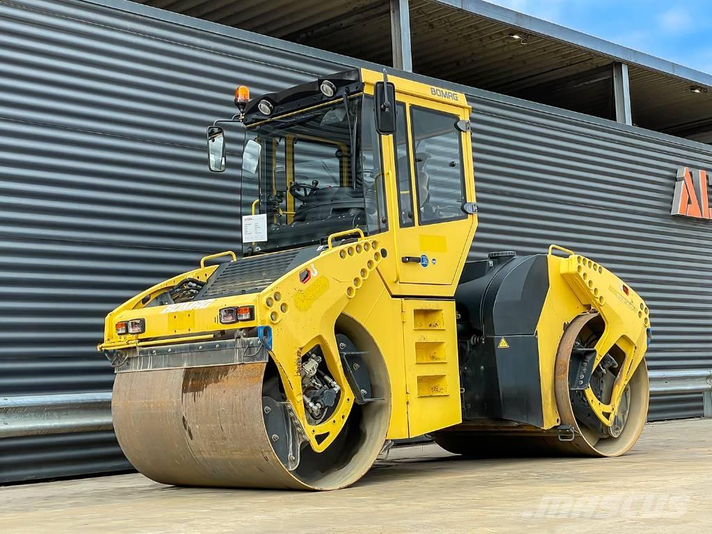 Bomag BW 154 AD-4 Porinių būgnų volai
