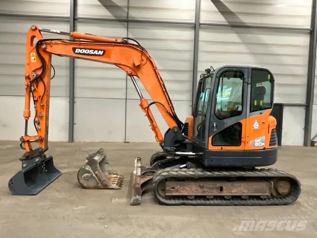 Doosan DX 80 R Vidutinės galios ekskavatoriai 7-12 t