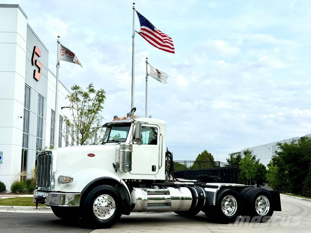Peterbilt 367 Naudoti vilkikai