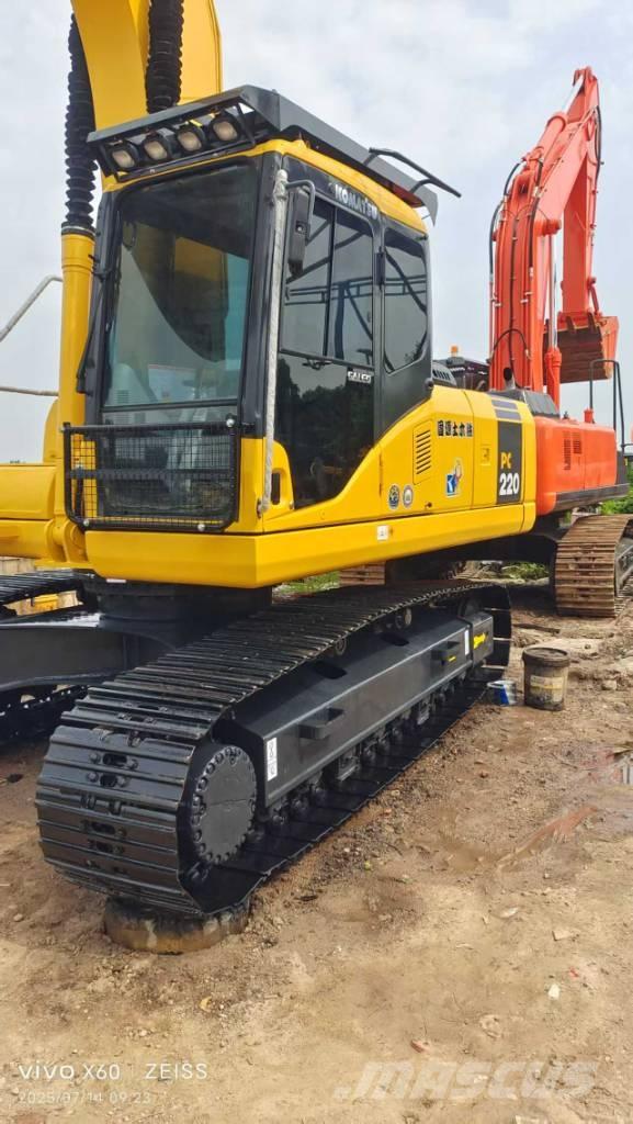 Komatsu PC 220-7 Vikšriniai ekskavatoriai