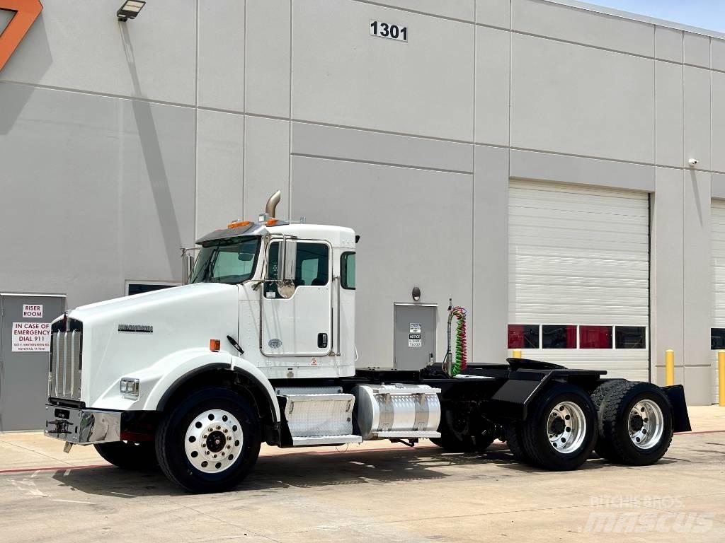Kenworth T 800 Naudoti vilkikai
