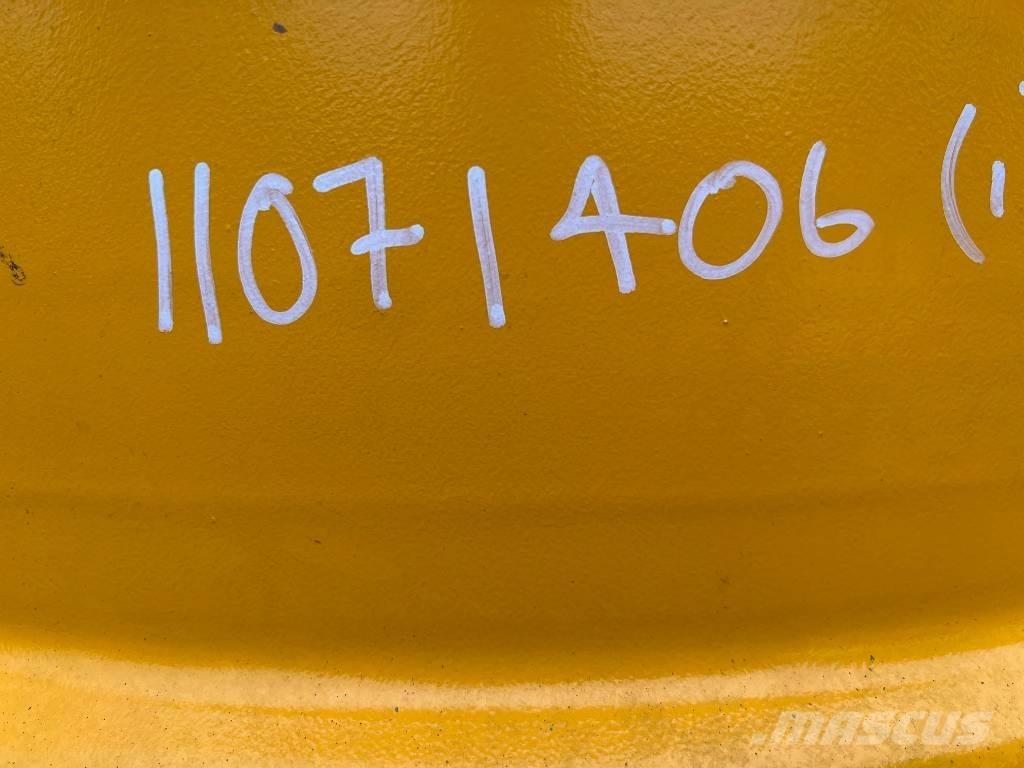 JCB 4 x Wheel Rims Padangos, ratai ir ratlankiai