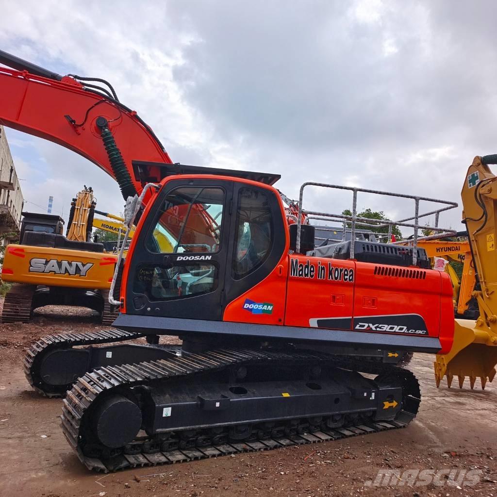 Doosan DX 300 LC-9C Vikšriniai ekskavatoriai