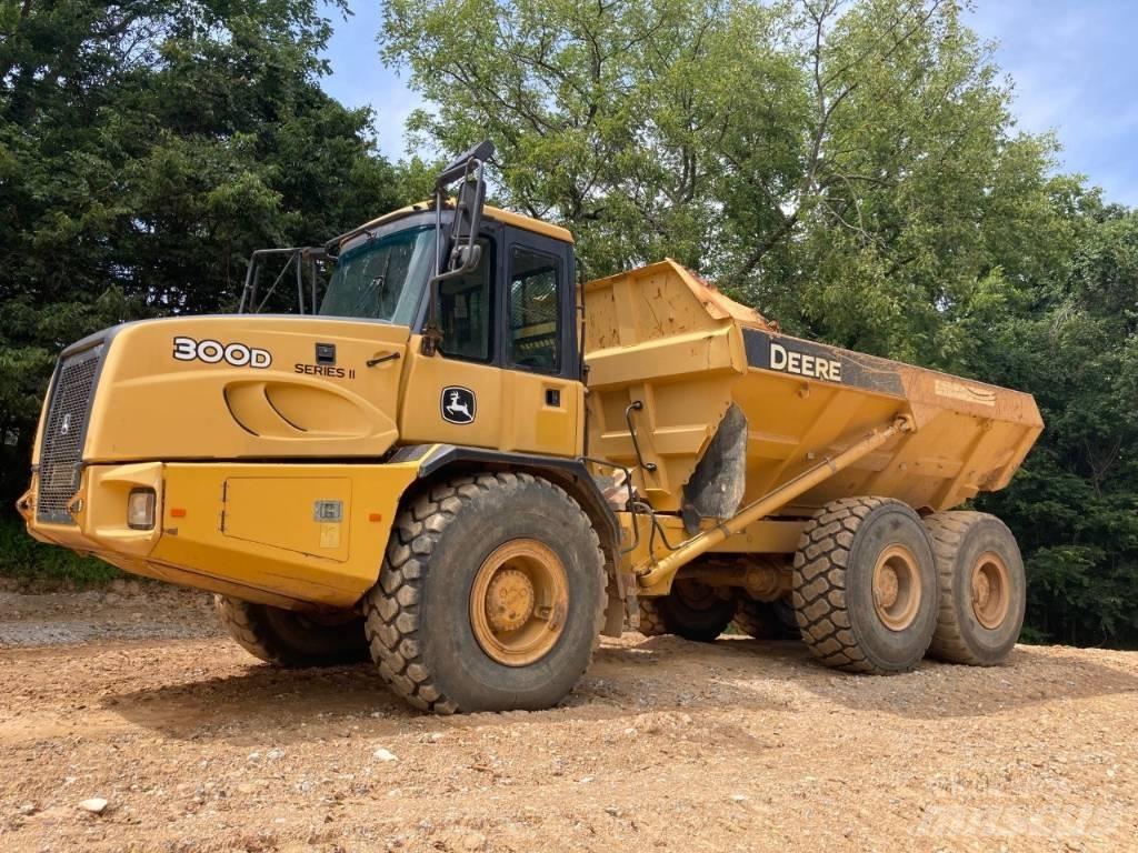 John Deere 300 D Karjeriniai savivarčiai