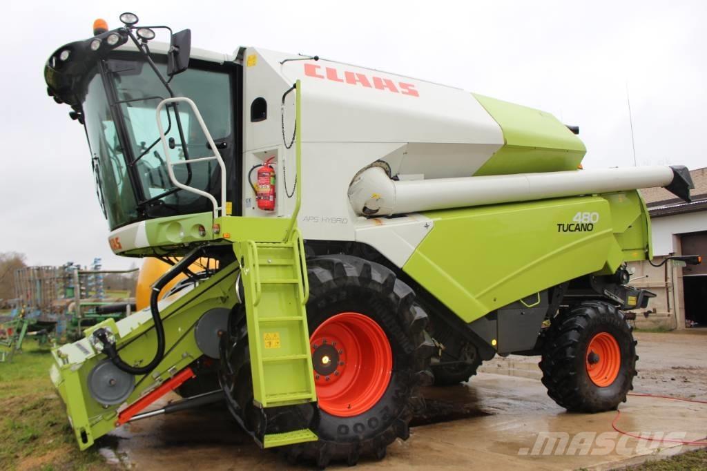 CLAAS Tucano 480 Derliaus nuėmimo kombainai