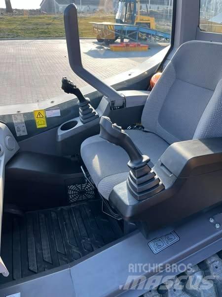 Volvo MCT 85 Krautuvai su šoniniu pasukimu