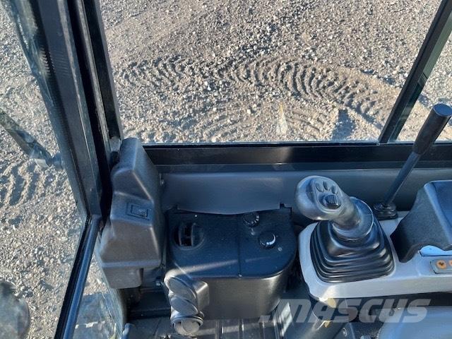 Komatsu PC16R HS Mini ekskavatoriai < 7 t