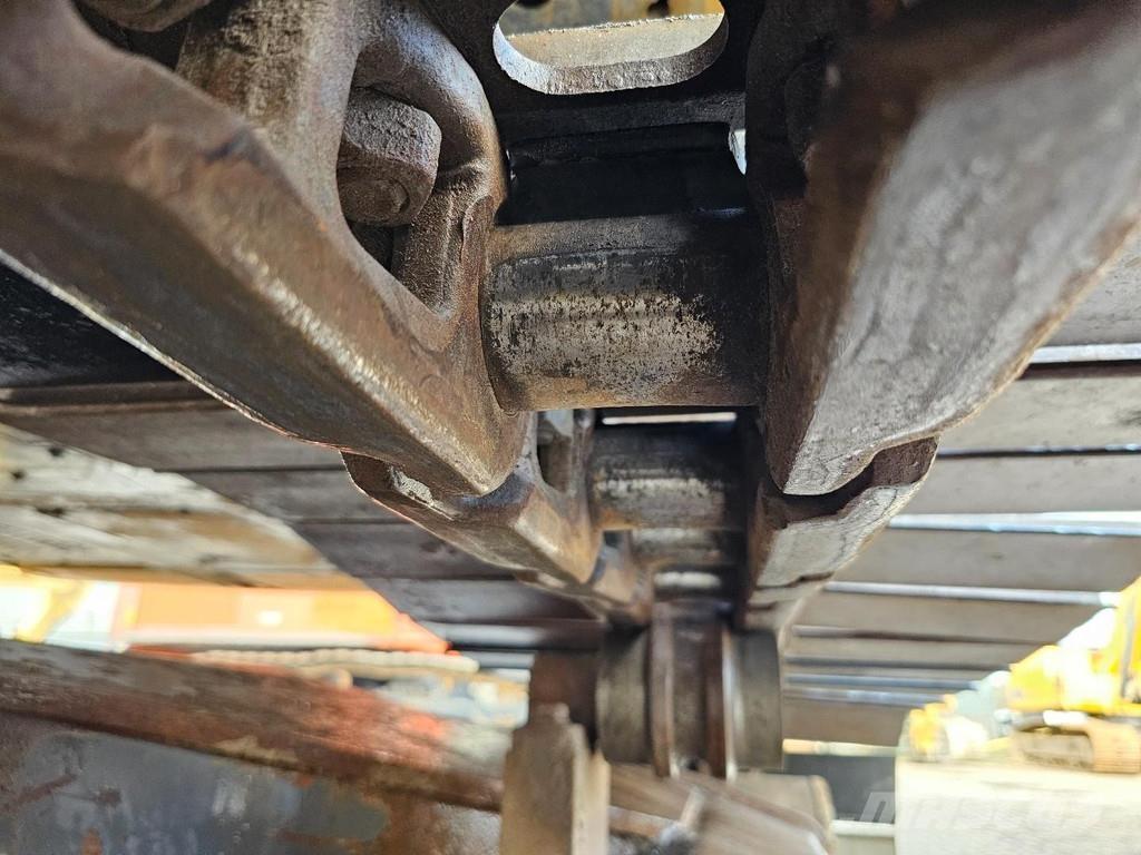 CASE CX250C Vikšriniai ekskavatoriai