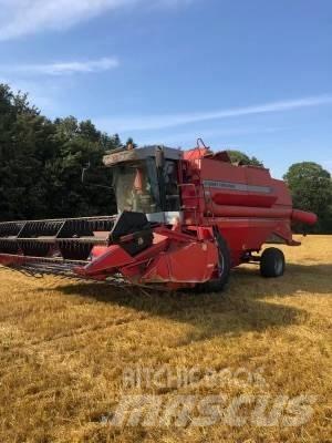 Massey Ferguson 36 Derliaus nuėmimo kombainai