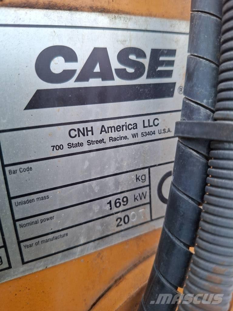 CASE 821 E Naudoti ratiniai krautuvai