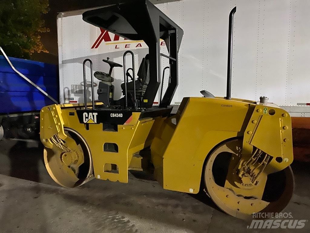 CAT CB 434 D Porinių būgnų volai
