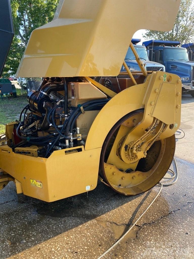 CAT CB 434 D Porinių būgnų volai