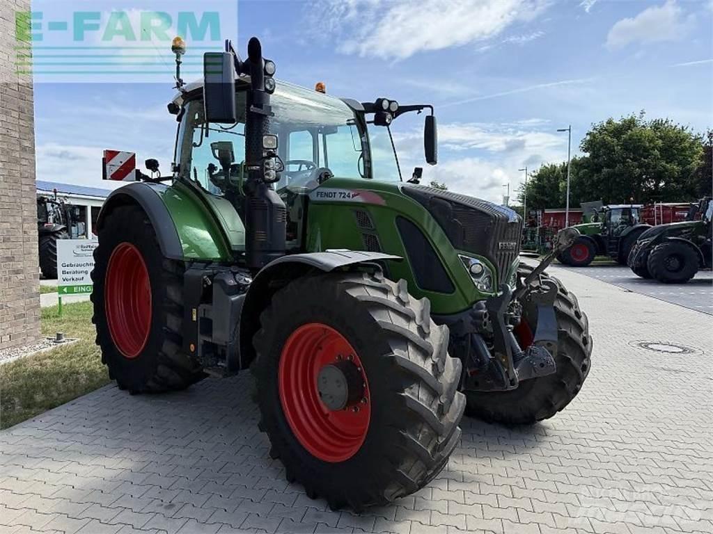 Fendt 724 vario s4 Traktoriai