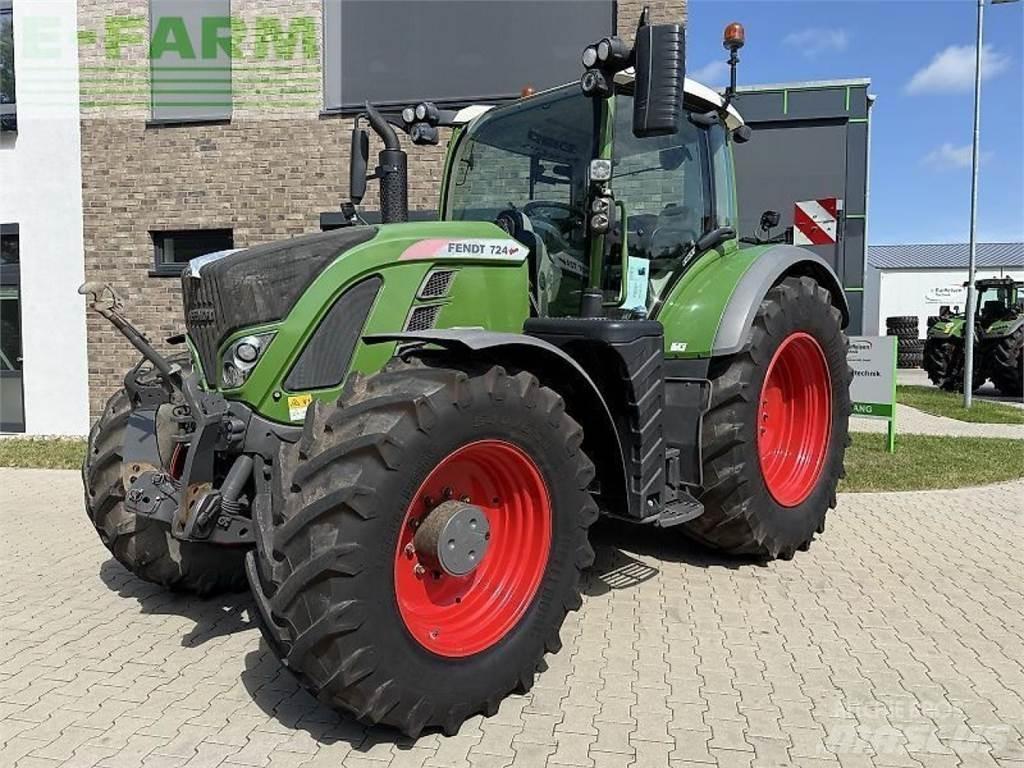 Fendt 724 vario s4 Traktoriai