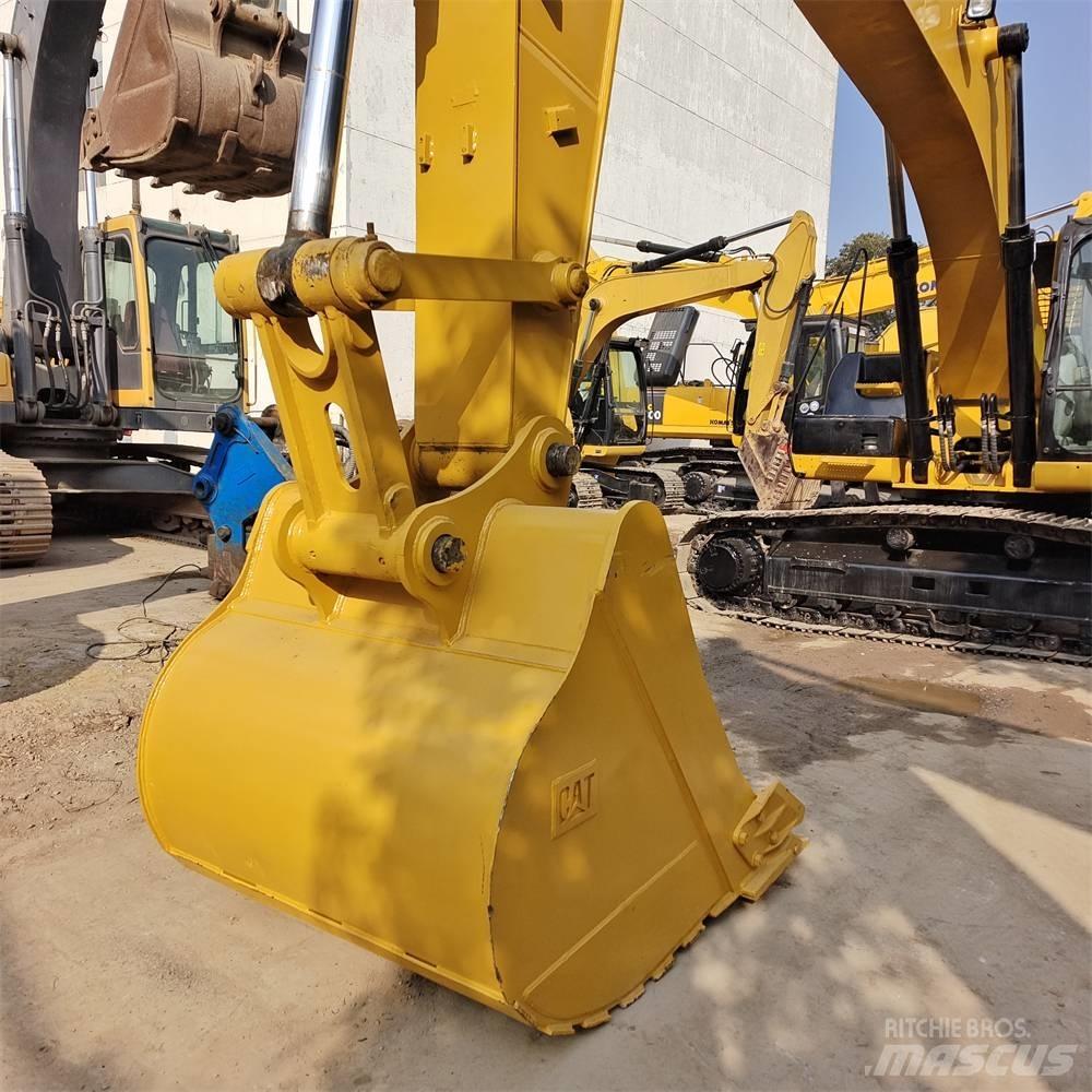 CAT 329 D Vikšriniai ekskavatoriai