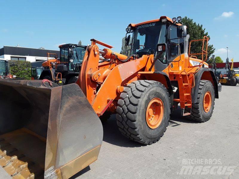 Develon DL350-5 Naudoti ratiniai krautuvai