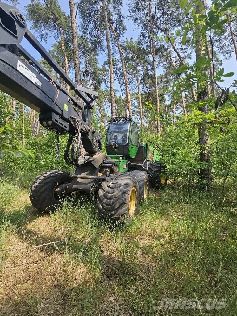 John Deere 1270 E Miško technika (Harvesteriai)