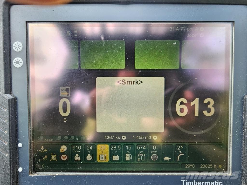 John Deere 1270 E Miško technika (Harvesteriai)