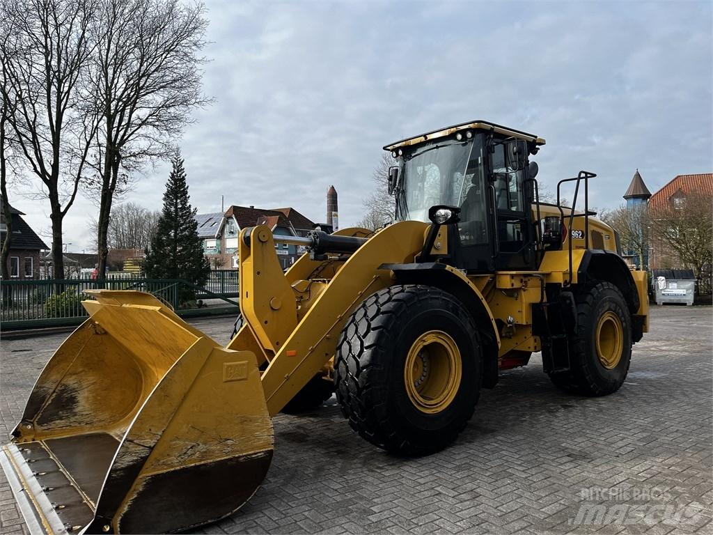 CAT 962 Naudoti ratiniai krautuvai
